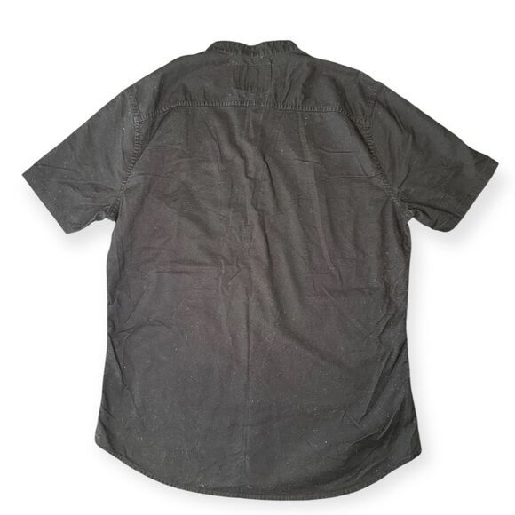HOLLISTER Men’s Black Epic Flex Short Sleeve Button-Up Shirt Size Large - Picture 2 of 4